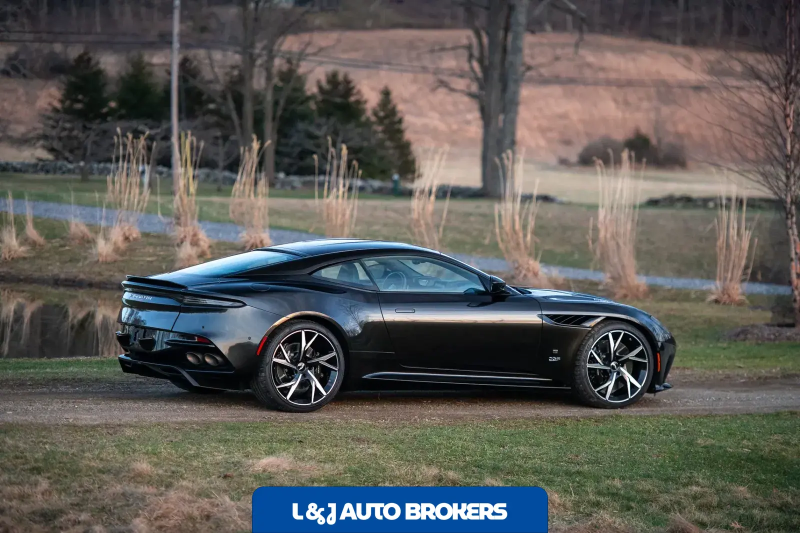 2021 Aston Martin DBS Superleggera 007 Edition