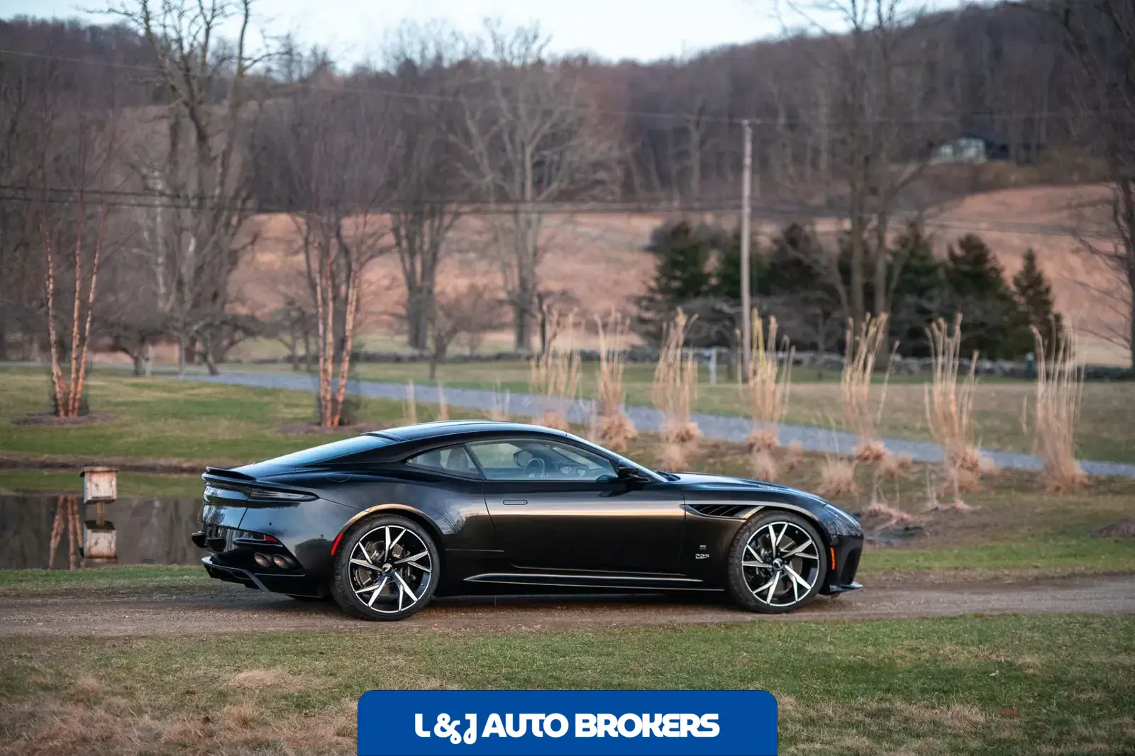 2021 Aston Martin DBS Superleggera 007 Edition