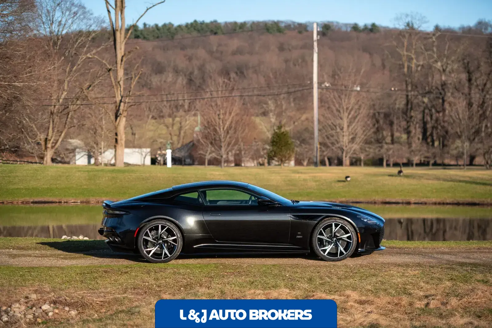 2021 Aston Martin DBS Superleggera 007 Edition