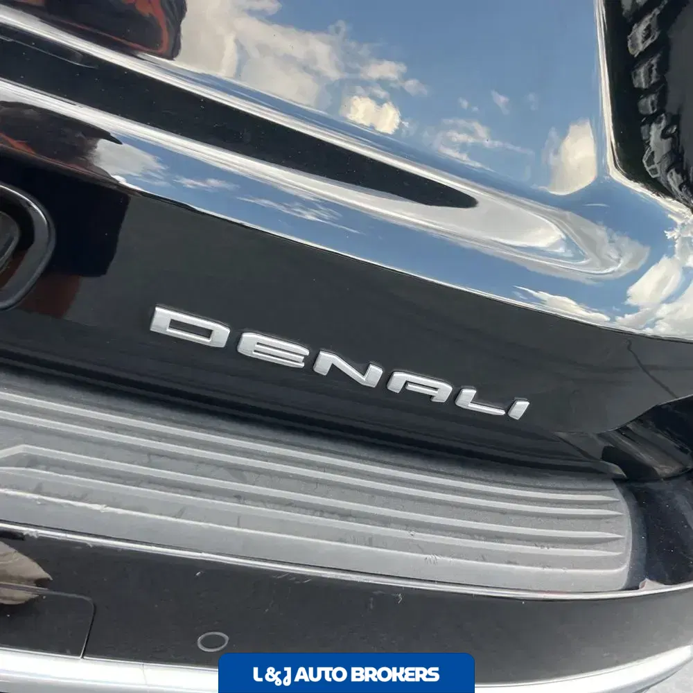 2022 GMC Yukon XL Denali