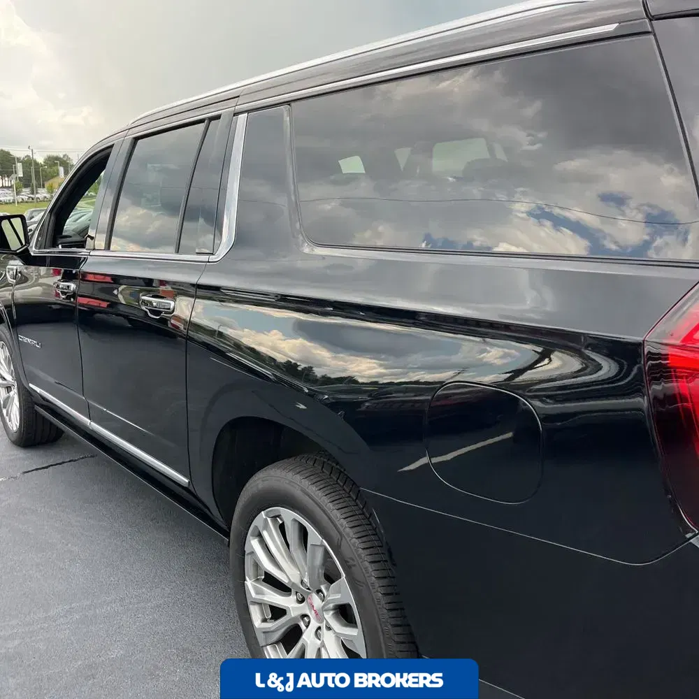2022 GMC Yukon XL Denali