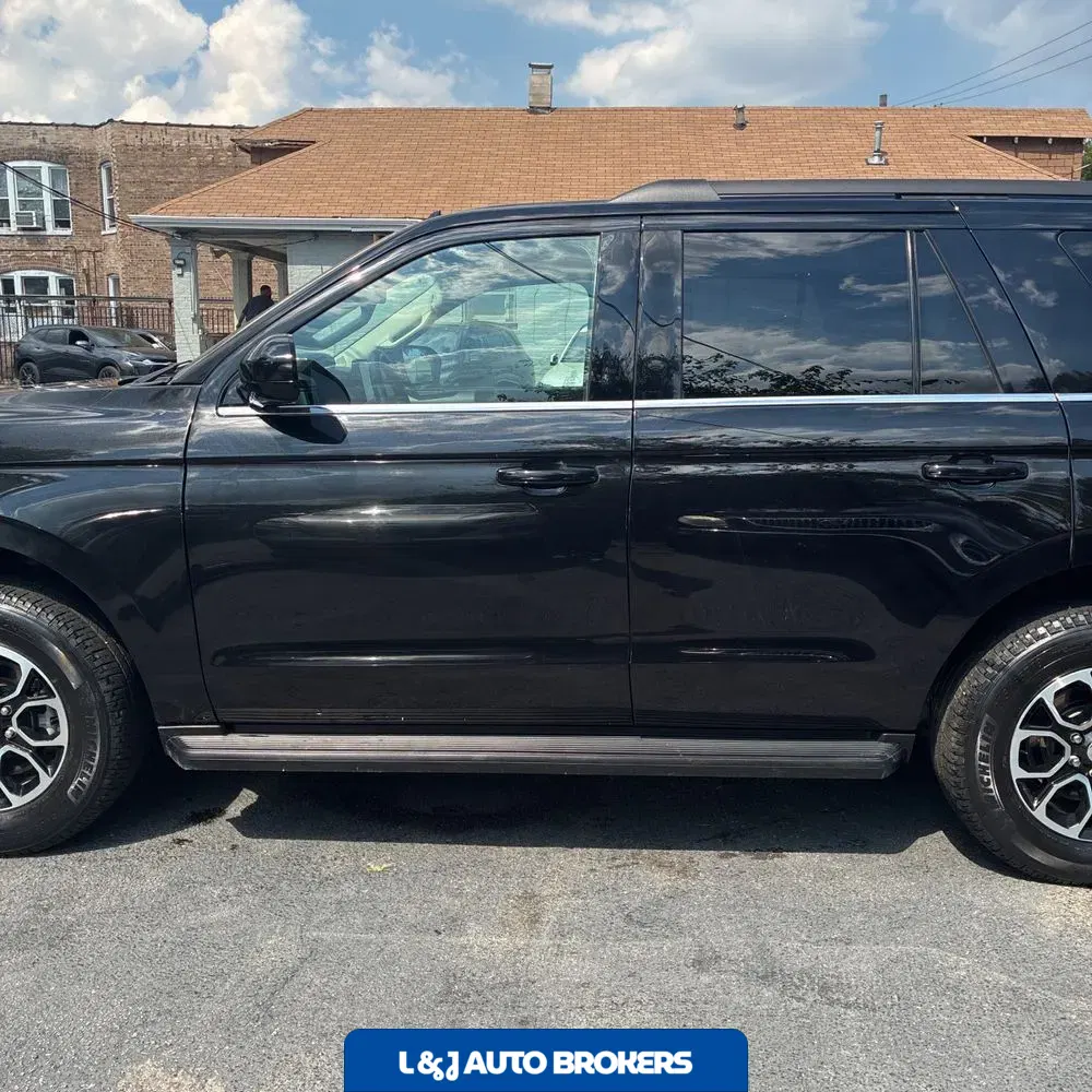 2024 Ford Expedition XLT