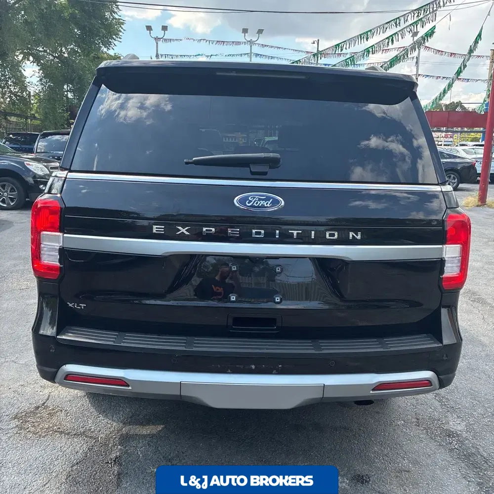 2024 Ford Expedition XLT