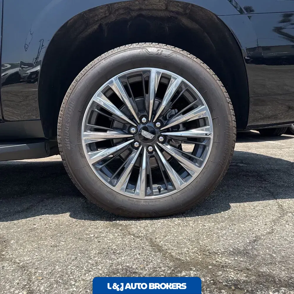 2025 Cadillac Escalade ESV Sport