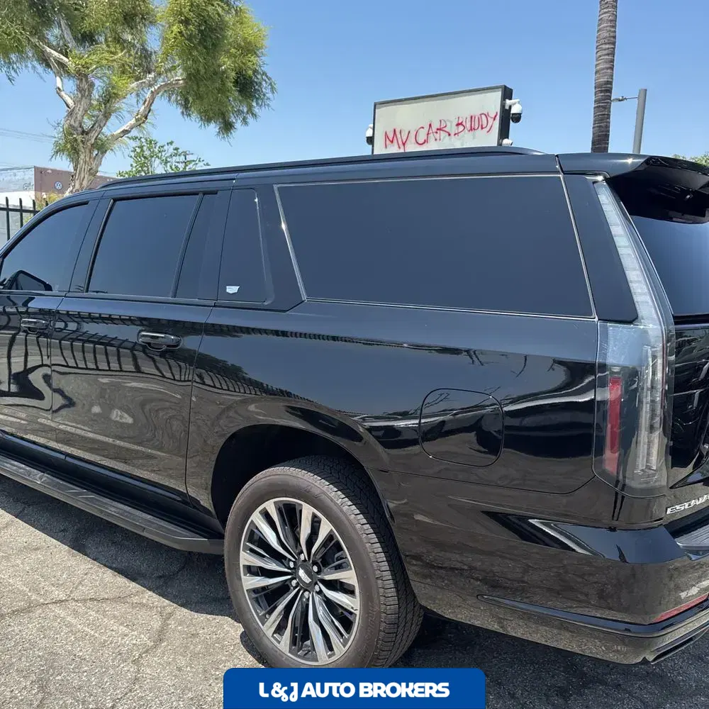 2025 Cadillac Escalade ESV Sport