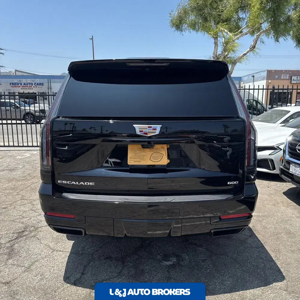 2025 Cadillac Escalade ESV Sport