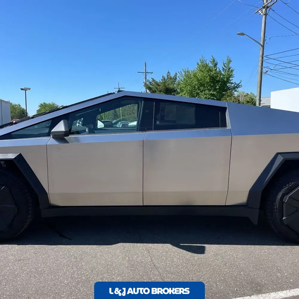 2024 Tesla Cybertruck CyberBeast