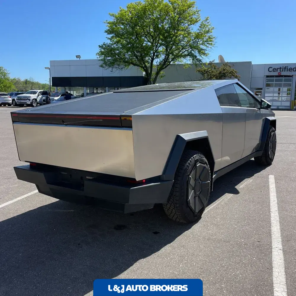 2024 Tesla Cybertruck CyberBeast