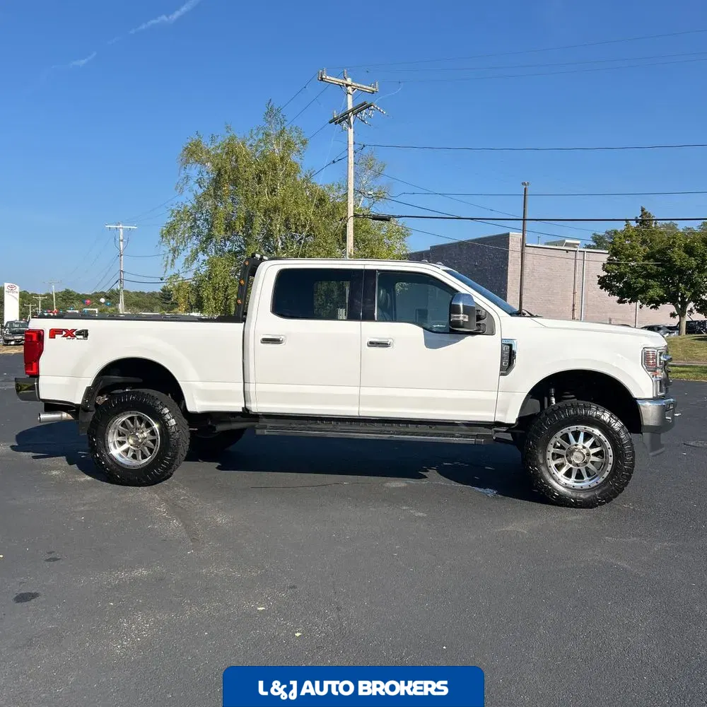 2022 Ford F-350 Super Duty Lariat