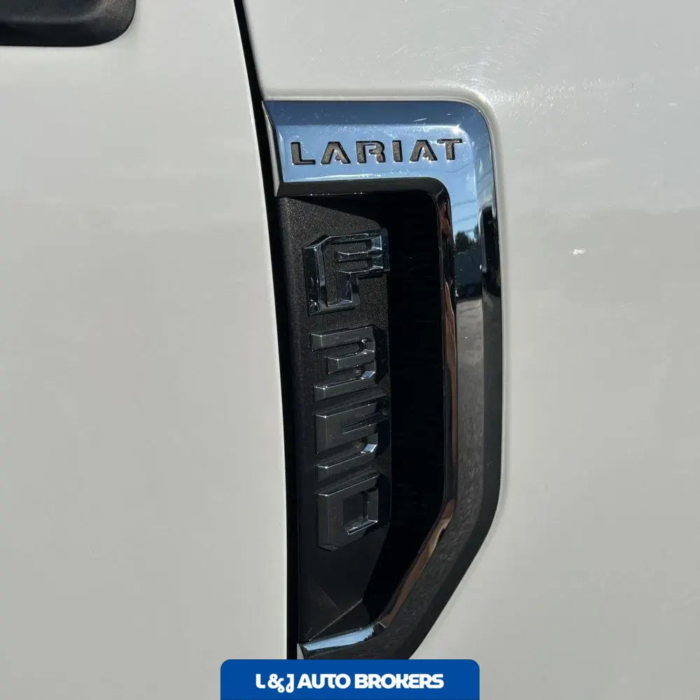 2022 Ford F-350 Super Duty Lariat