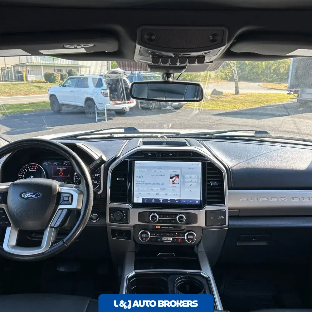 2022 Ford F-350 Super Duty Lariat