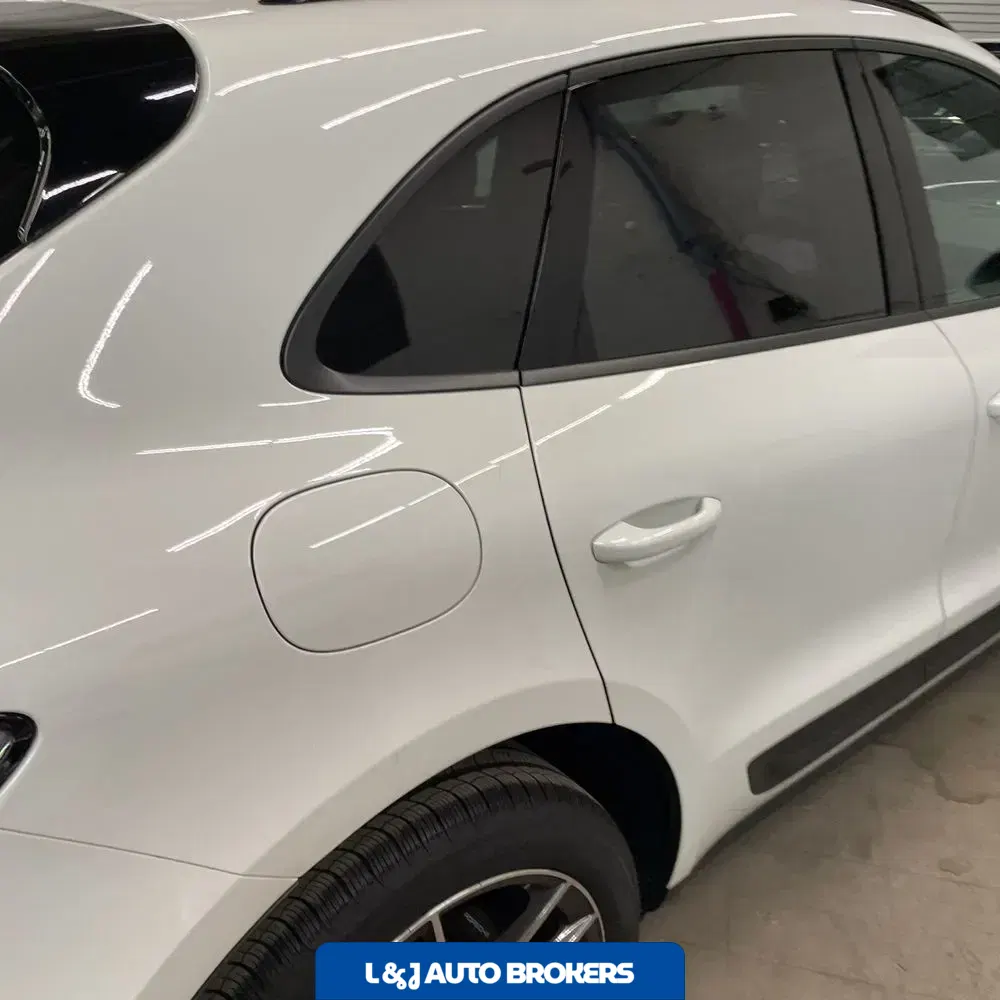 2024 Porsche Macan Base