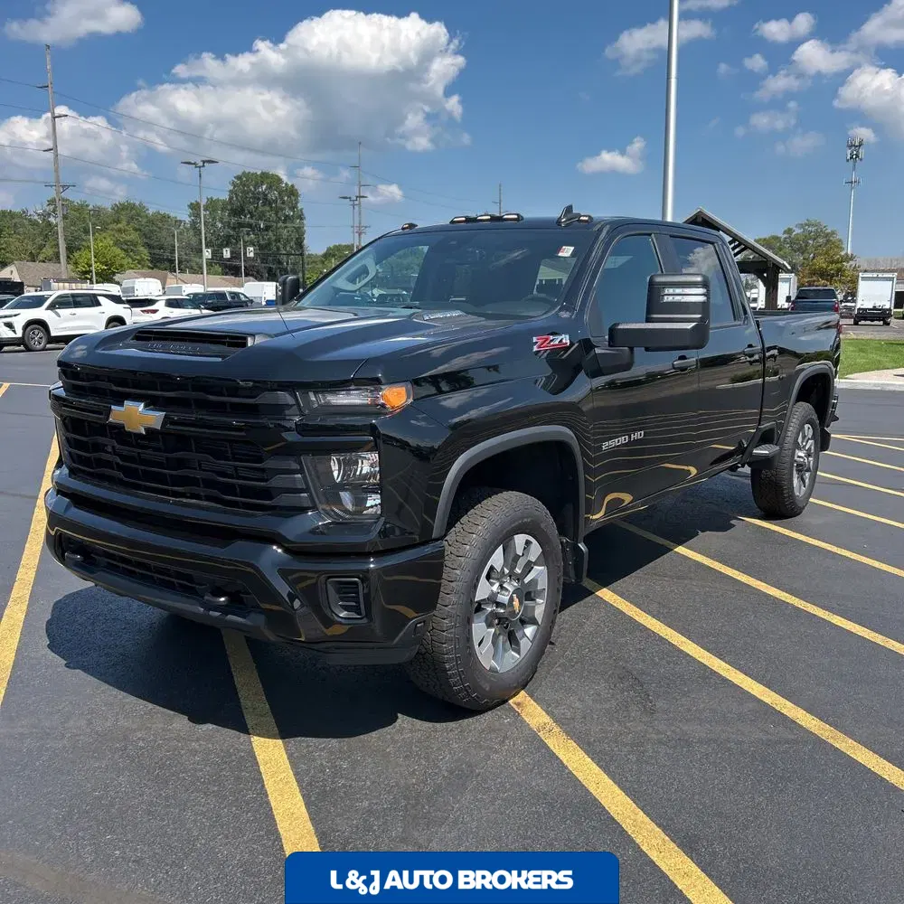 2024 Chevrolet Silverado 2500 Custom