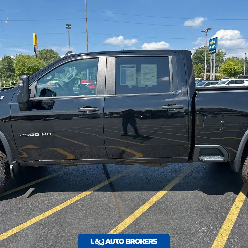 2024 Chevrolet Silverado 2500 Custom