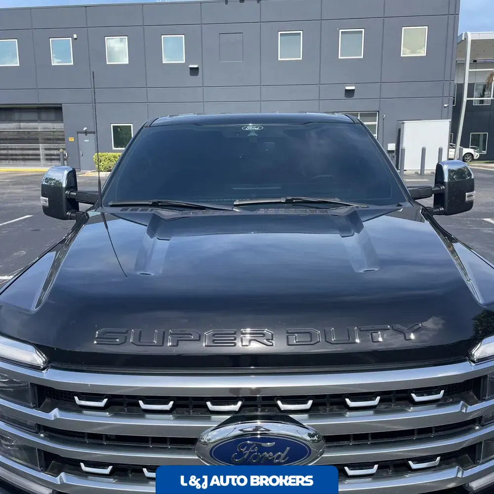 2024 Ford F-350 Super Duty Platinum