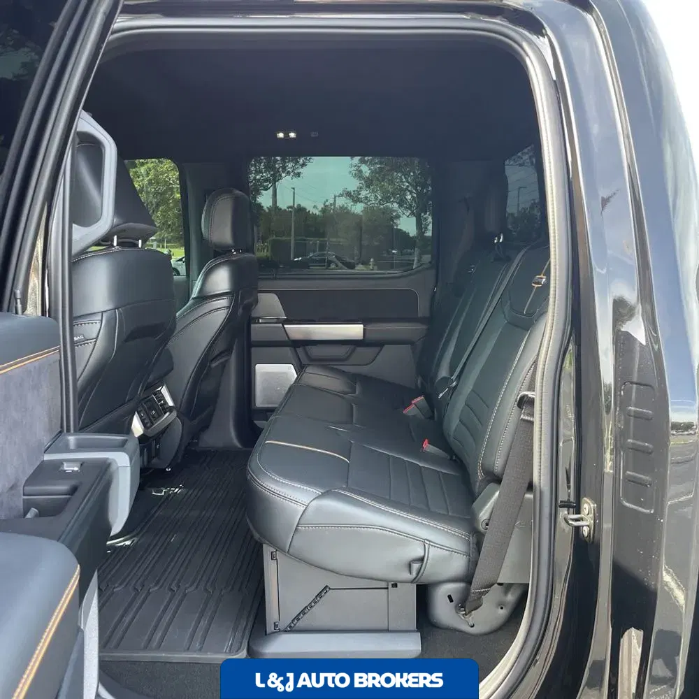 2024 Ford F-350 Super Duty Platinum