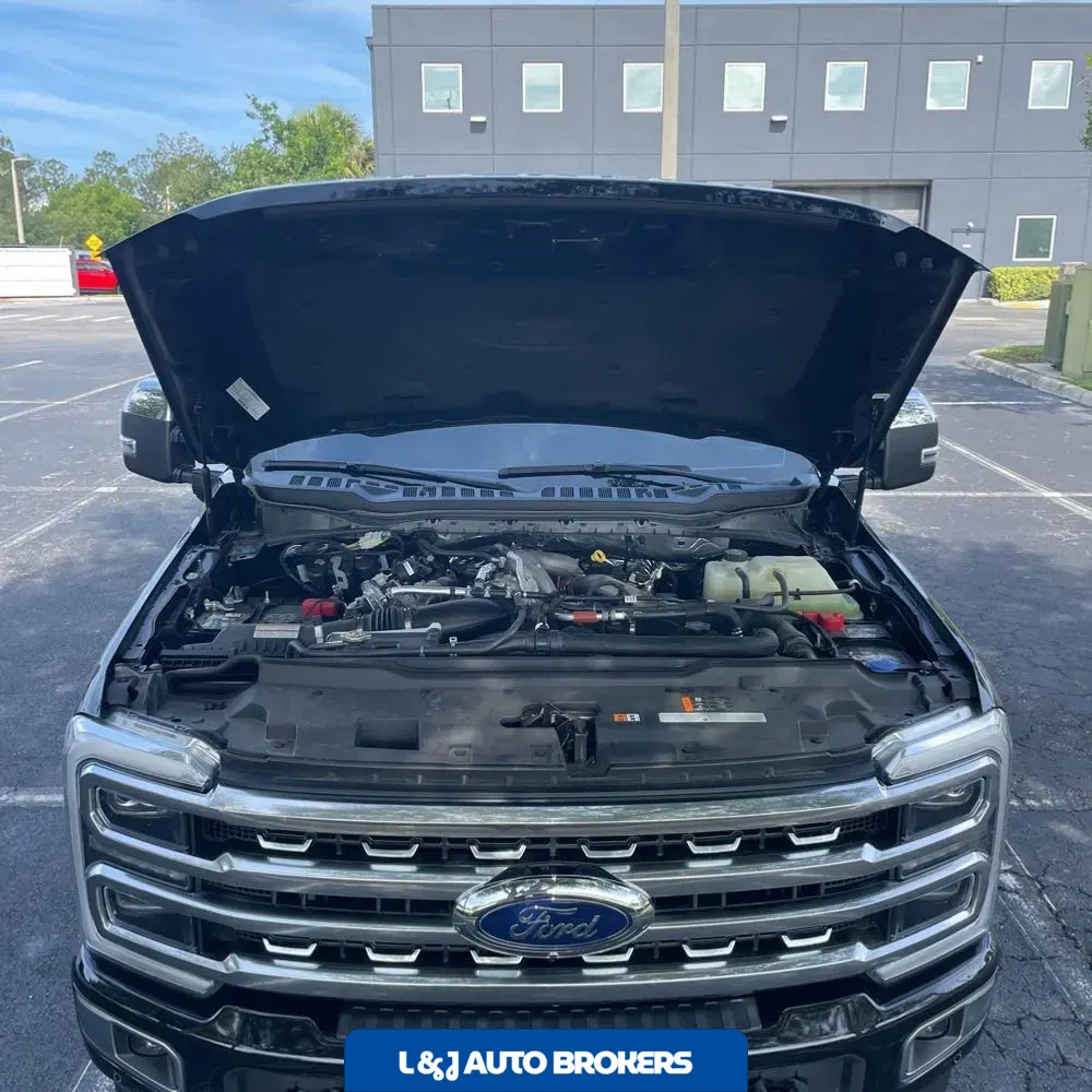 2024 Ford F-350 Super Duty Platinum