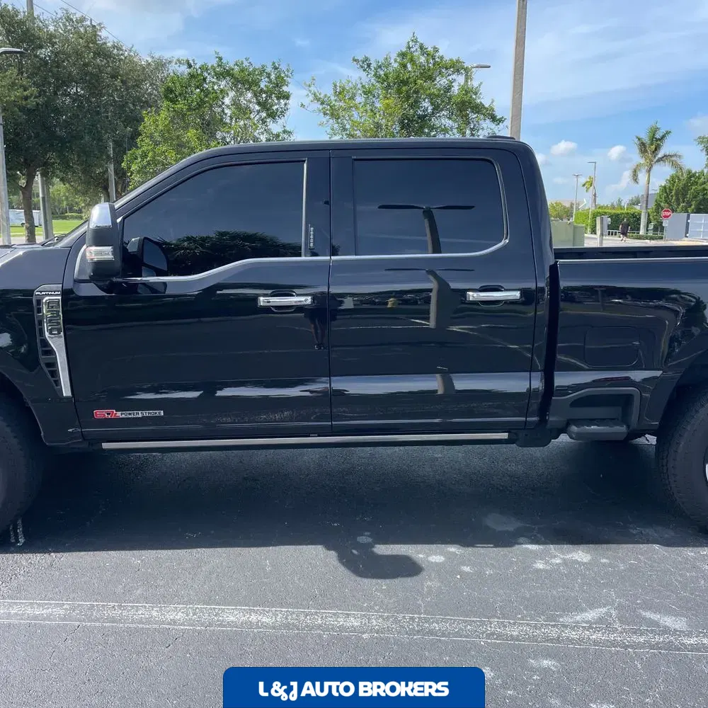2024 Ford F-350 Super Duty Platinum