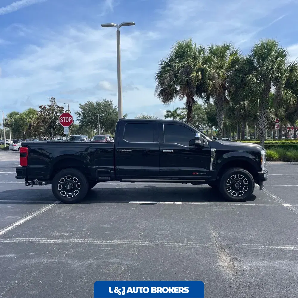 2024 Ford F-350 Super Duty Platinum