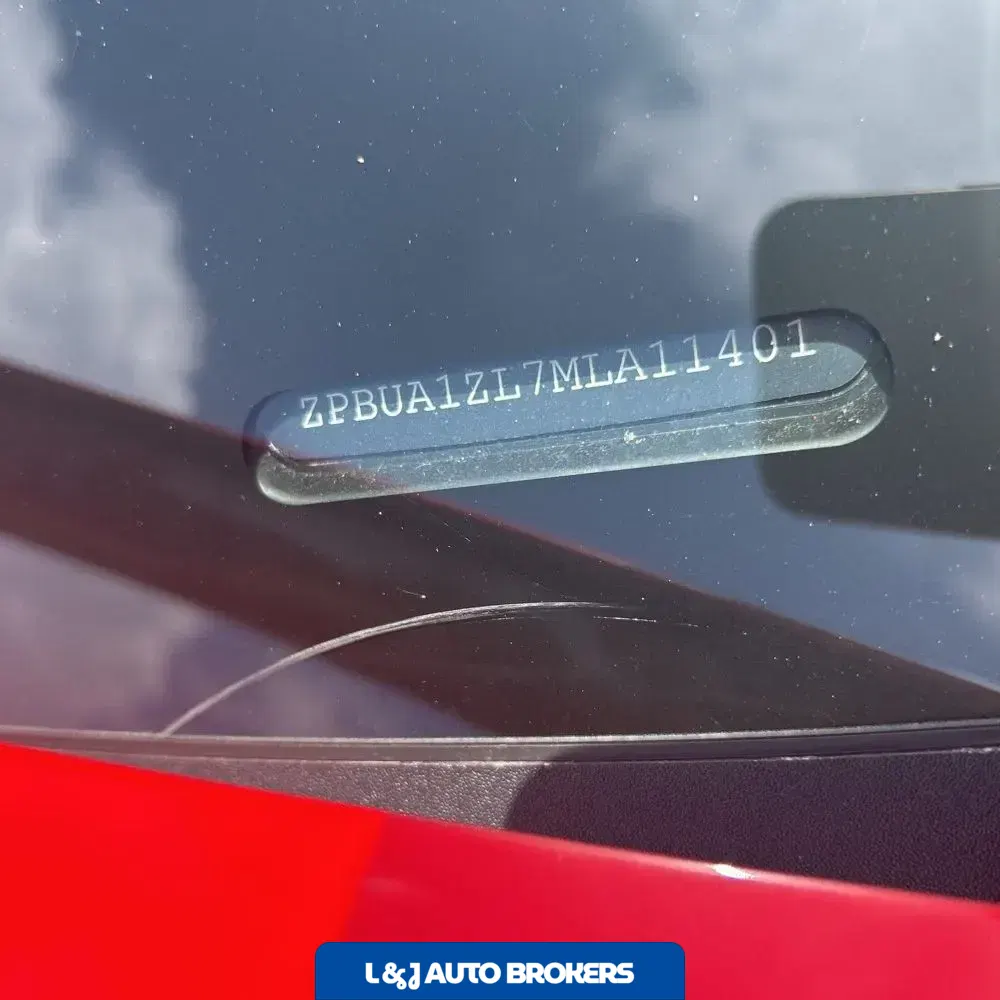 2021 Lamborghini Urus Base