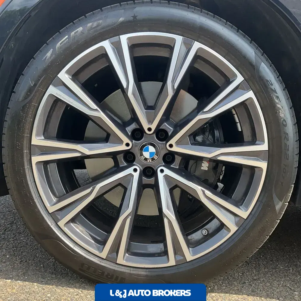 2021 BMW X7 M50i