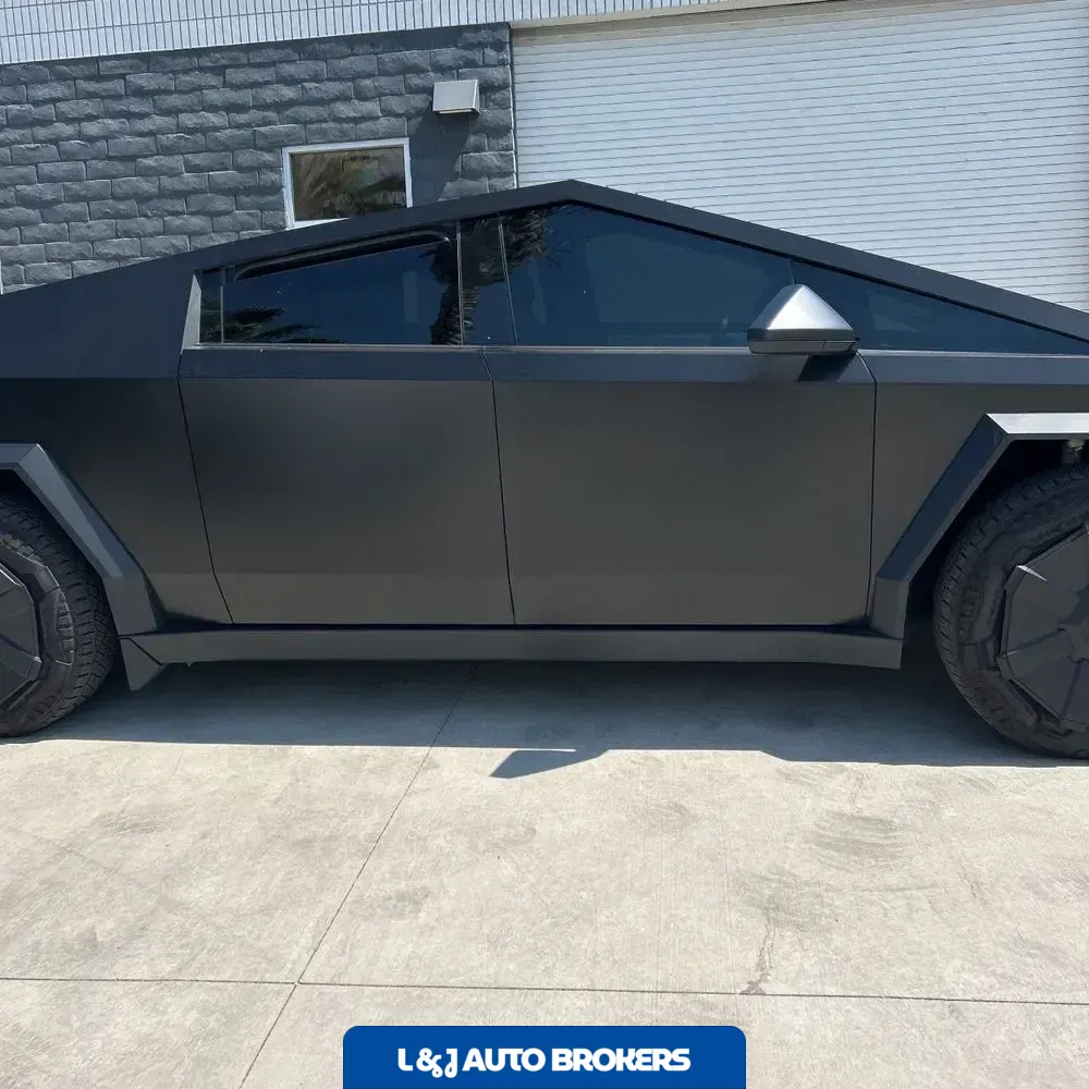 2024 Tesla Cybertruck Base