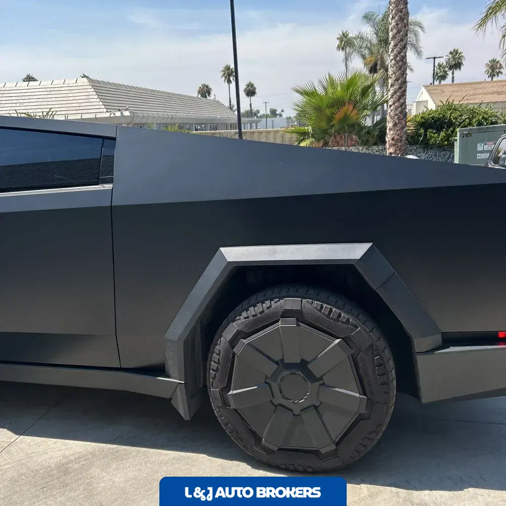 2024 Tesla Cybertruck Base