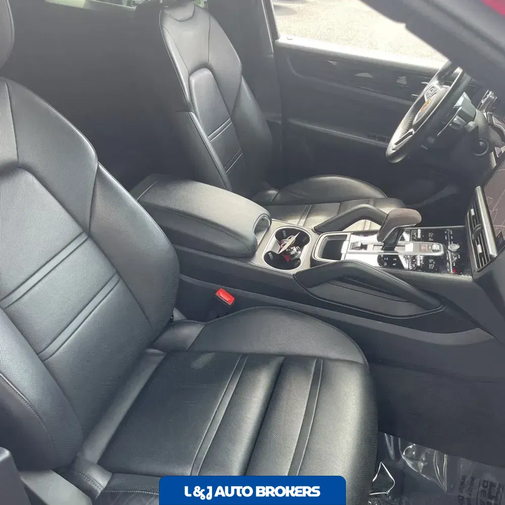 2021 Porsche Cayenne Coupe