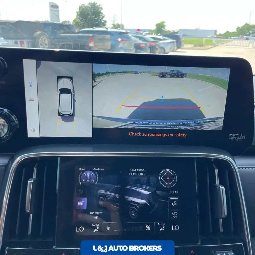 2024 Lexus LX 600 F SPORT Handling