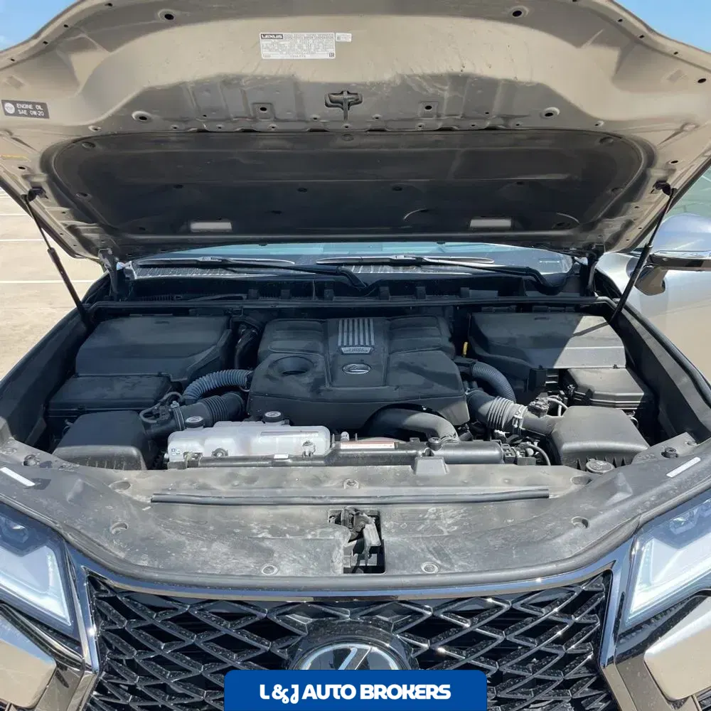 2024 Lexus LX 600 F SPORT Handling