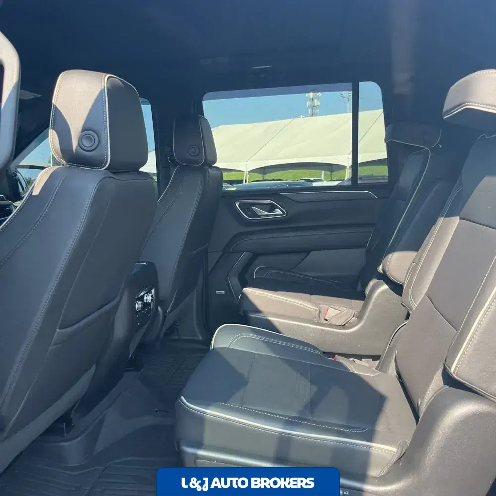 2023 GMC Yukon XL SLT