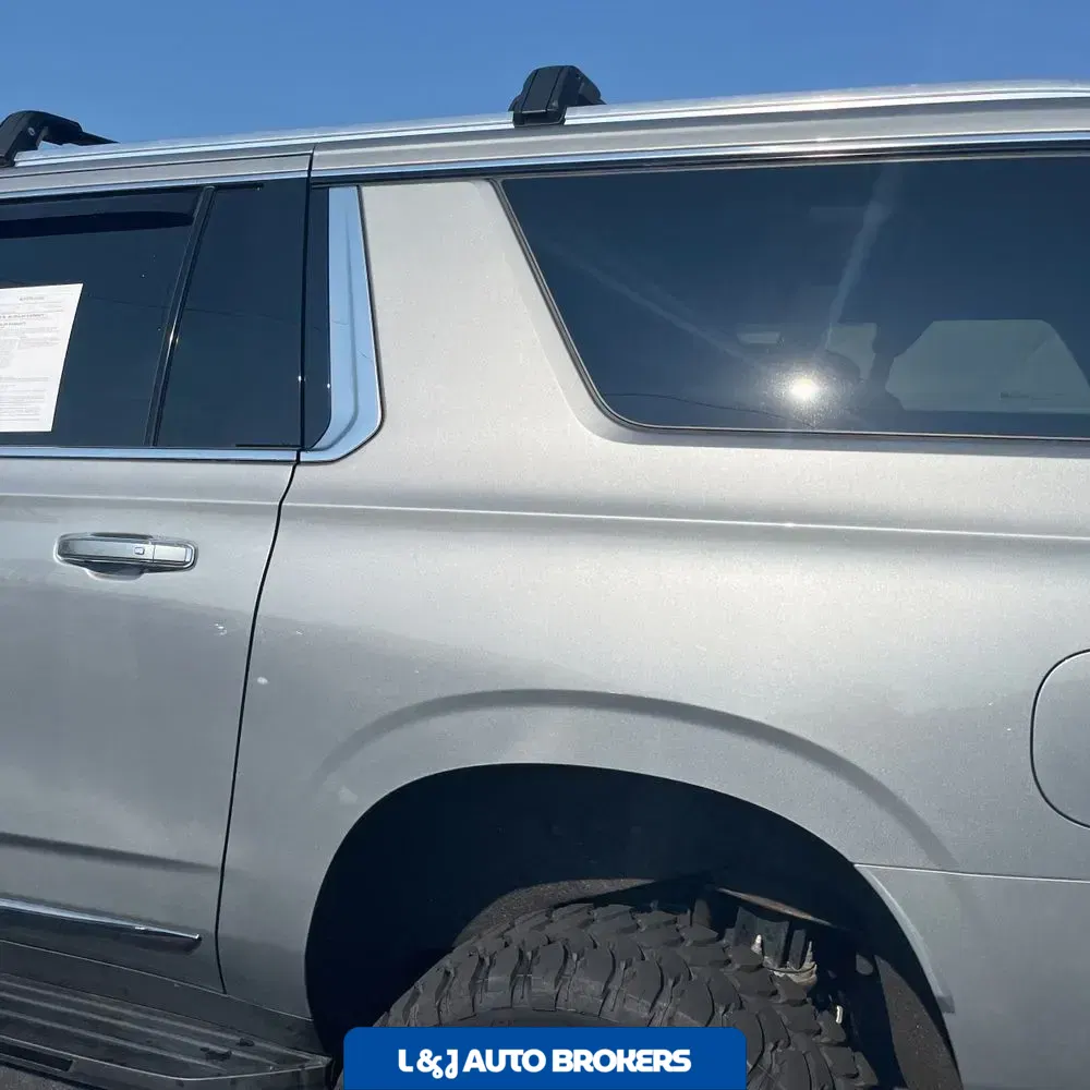 2023 GMC Yukon XL SLT