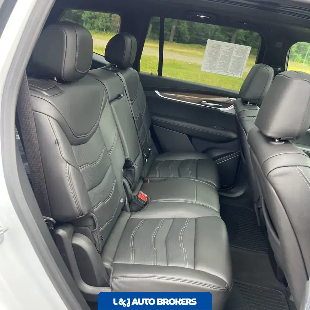 2024 Cadillac XT6 Sport