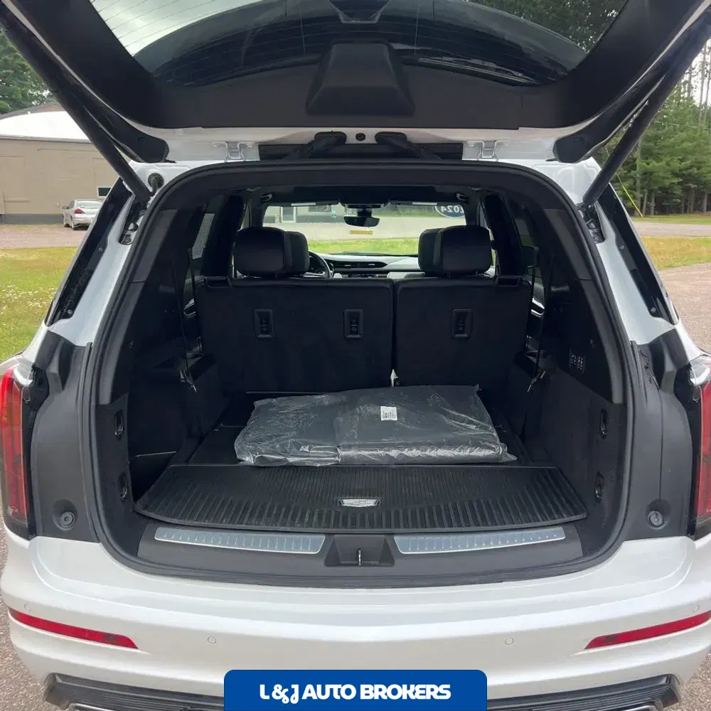 2024 Cadillac XT6 Sport