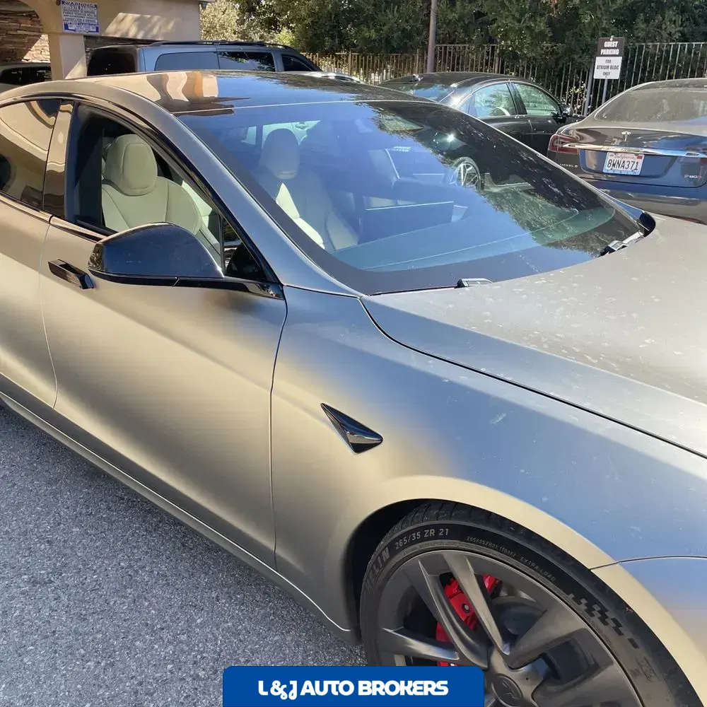 2023 Tesla Model S Plaid