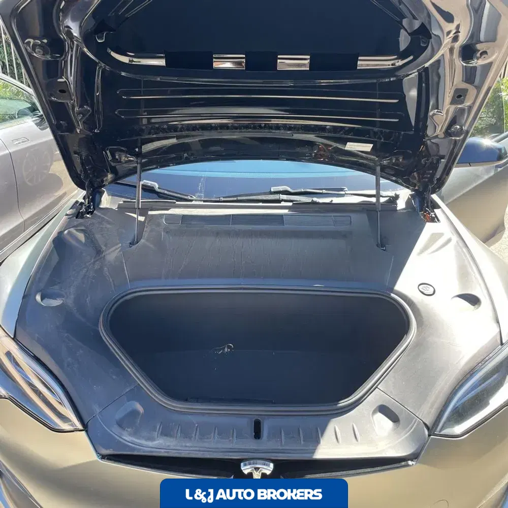 2023 Tesla Model S Plaid