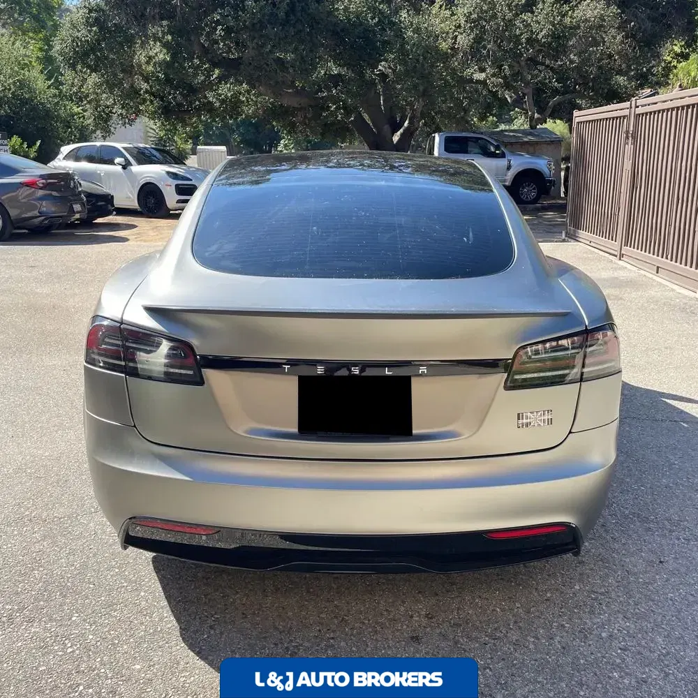 2023 Tesla Model S Plaid