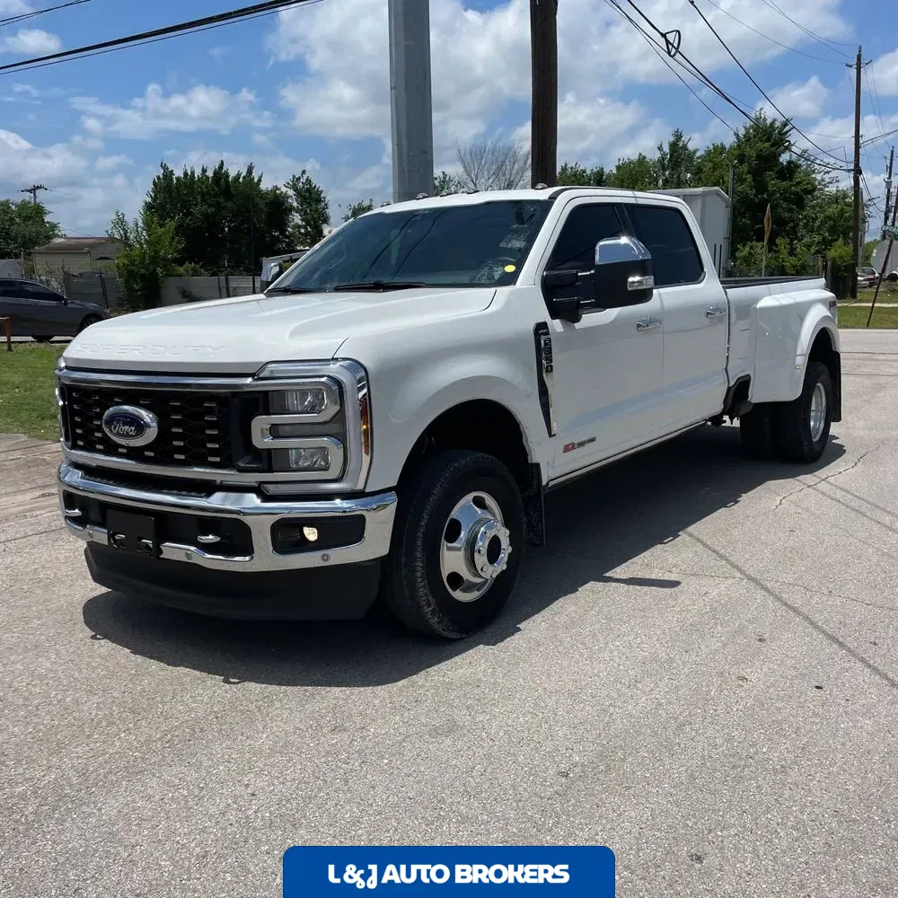 2024 Ford F-350 Super Duty Lariat