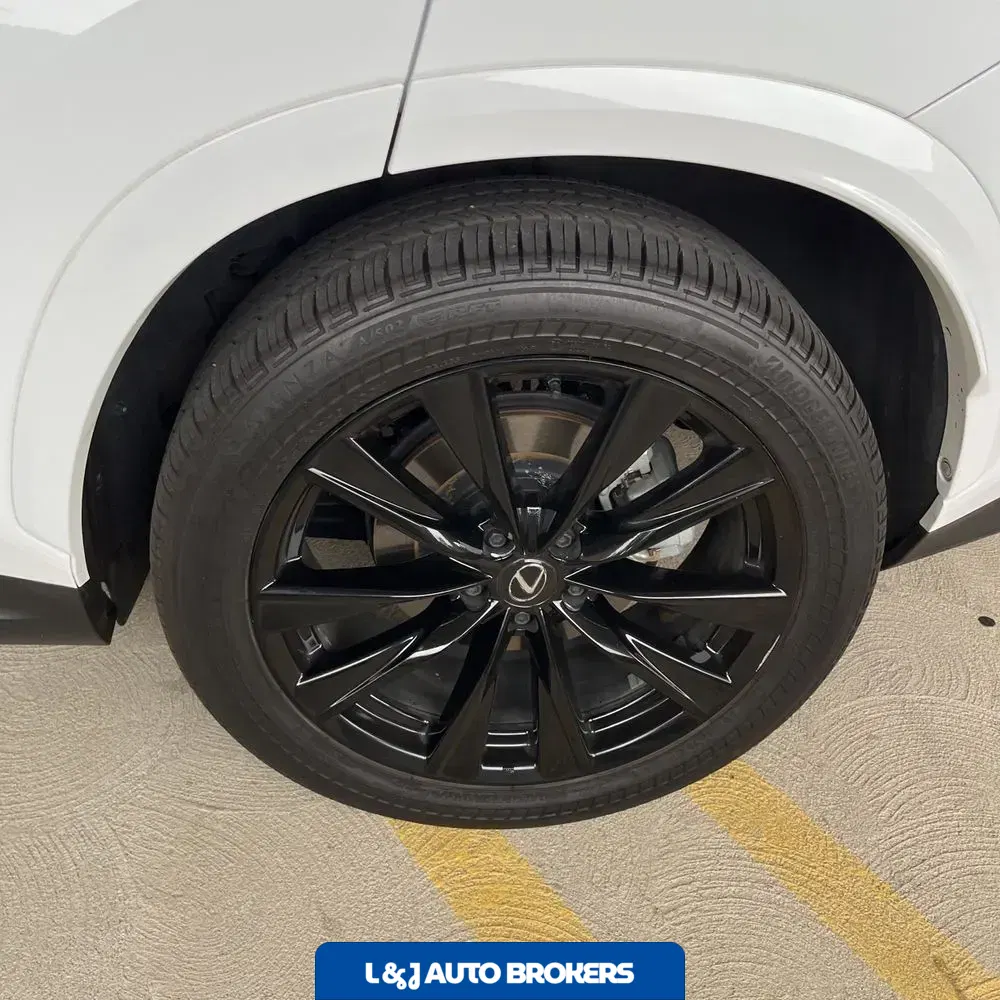 2024 Lexus NX 450h+ F SPORT Handling