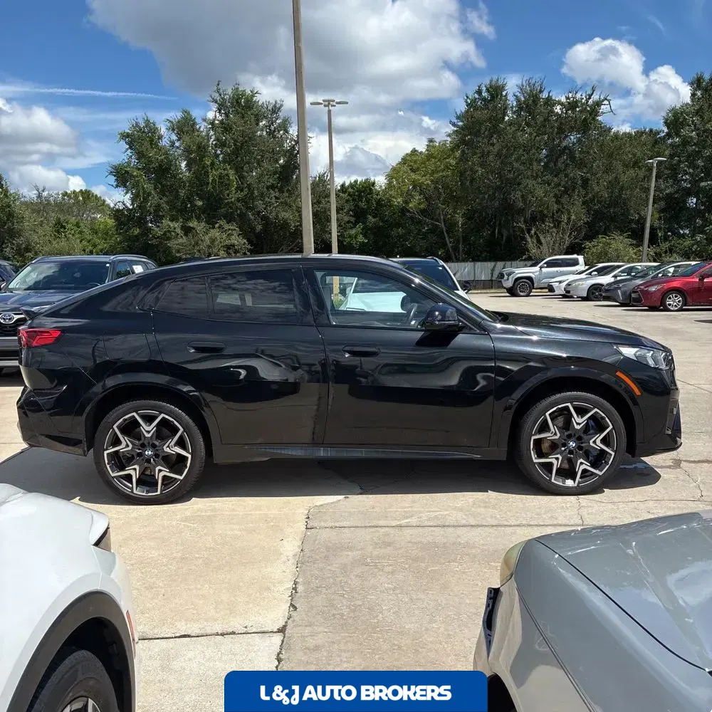 2024 BMW X2 M35i