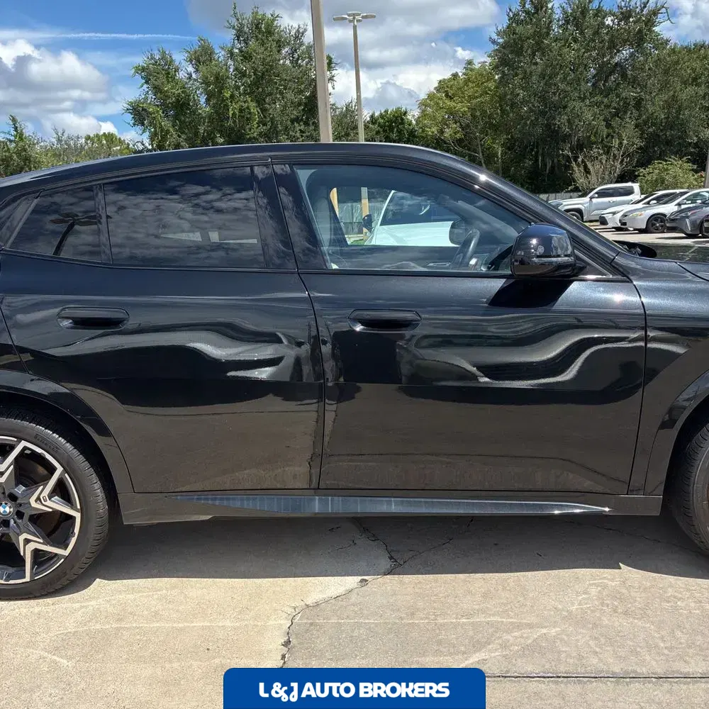 2024 BMW X2 M35i