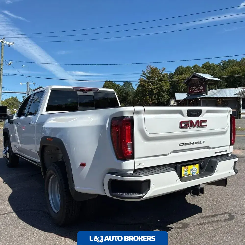 2023 GMC Sierra 3500HD Denali