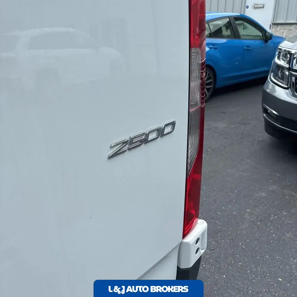 2025 Mercedes-Benz Sprinter 2500