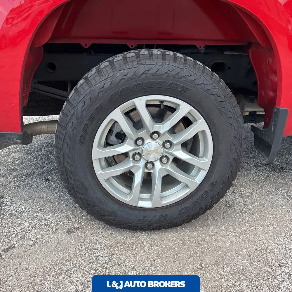 2025 Chevrolet Silverado 1500 LT