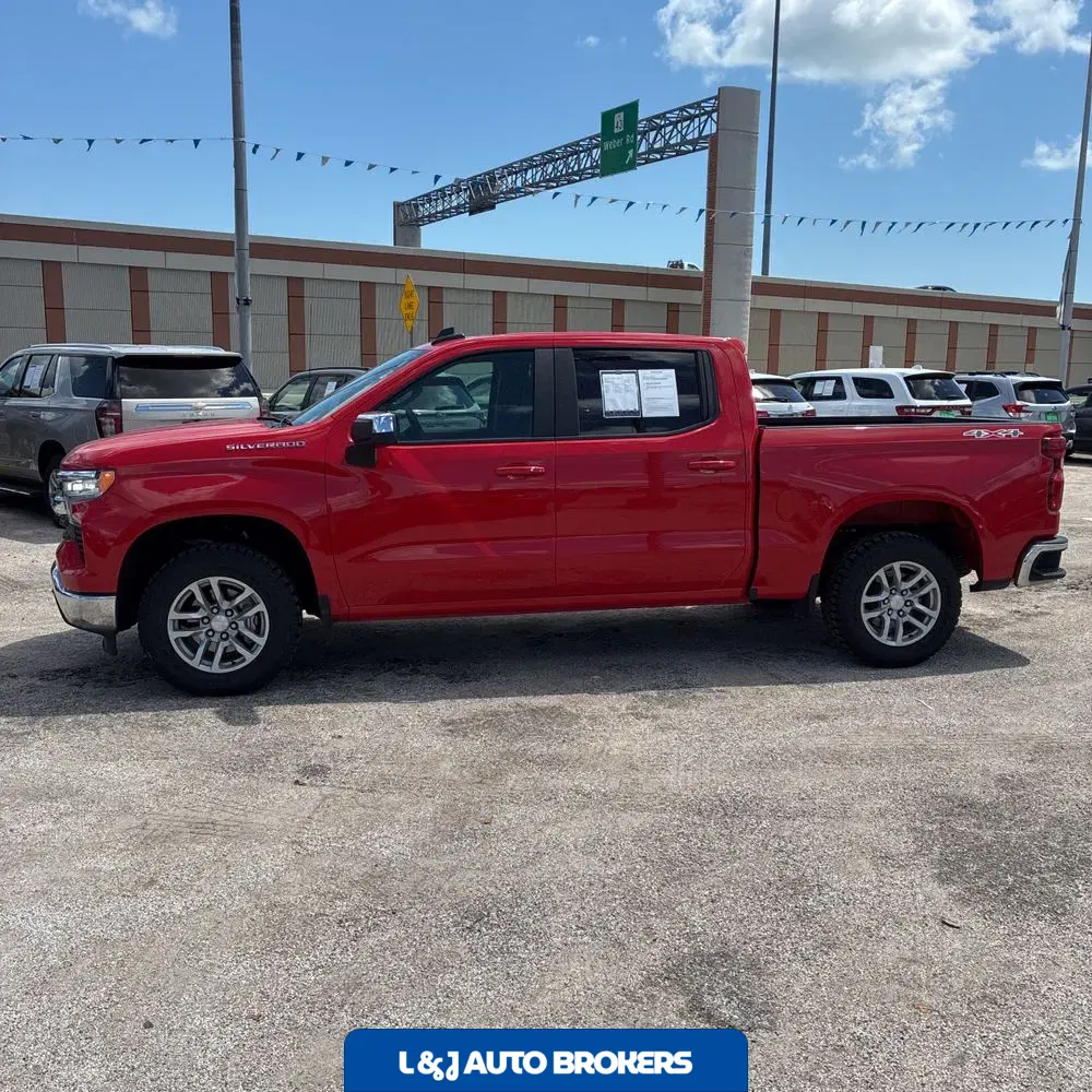 2025 Chevrolet Silverado 1500 LT