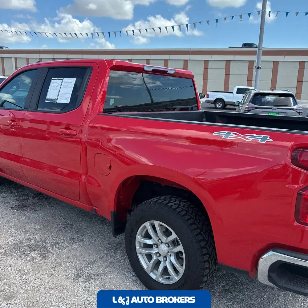 2025 Chevrolet Silverado 1500 LT