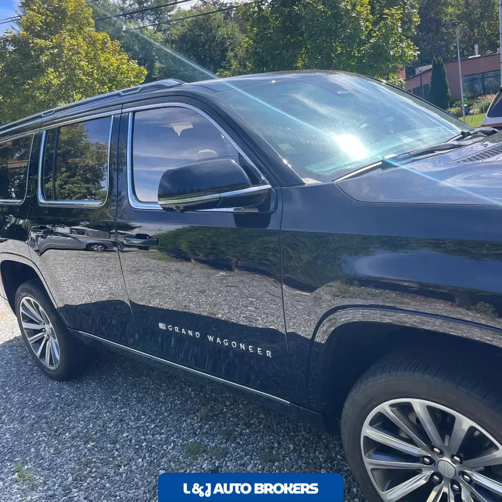 2022 Jeep Grand Wagoneer Series II