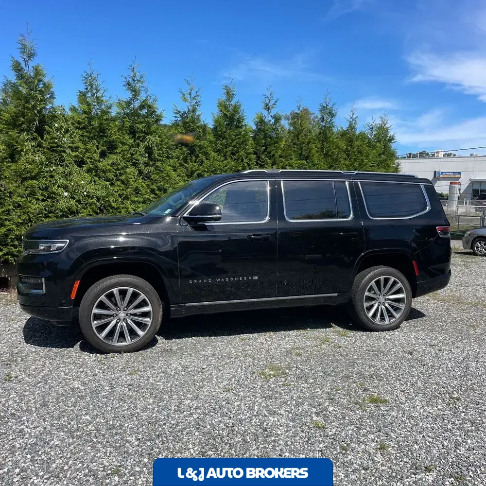 2022 Jeep Grand Wagoneer Series II