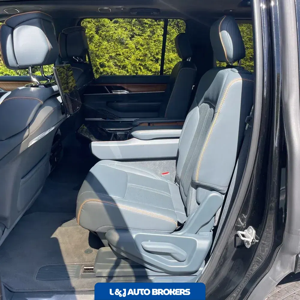 2022 Jeep Grand Wagoneer Series II
