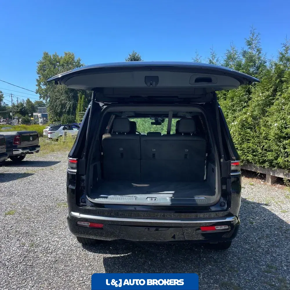 2022 Jeep Grand Wagoneer Series II